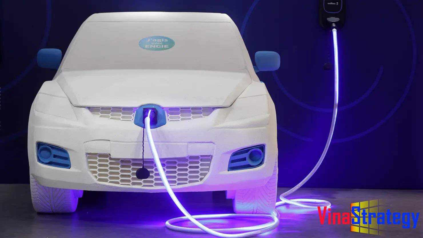 Xe Điện Và Cuộc Chiến Về Công Nghệ Pin