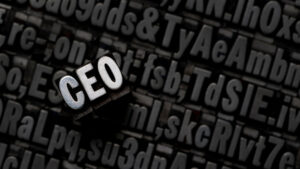 CEO Xuất Thân Tư Vấn: Khi "Bộ Óc Chiến Lược" Ngồi Ghế Nóng Điều Hành