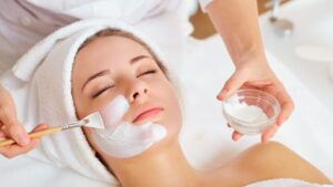 Xu Hướng Làm Đẹp Tết 2025