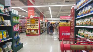 Thị trường bán lẻ 2026: Cuộc "sàng lọc" khốc liệt giữa chợ truyền thống và siêu thị