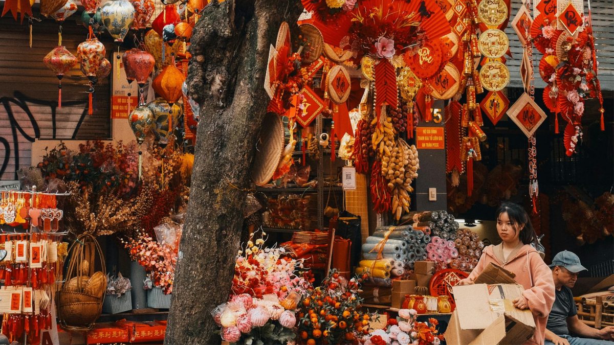 Tại sao doanh nghiệp cần chiến lược đa sóng Tết 2025?